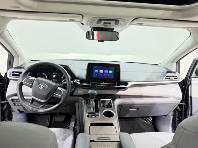 Toyota Granvia — Фото автомобиля 15