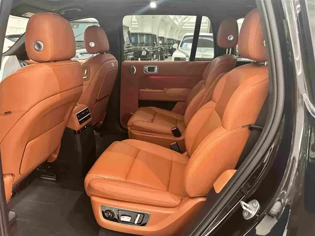 Li Auto L9 — Фото автомобиля 11