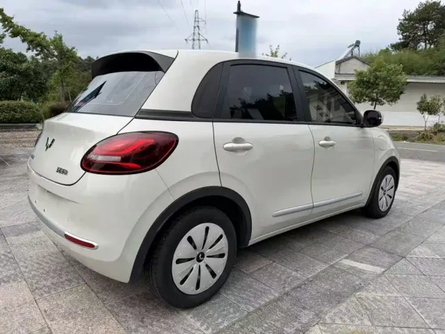 Wuling Bingo — Фото автомобиля 10