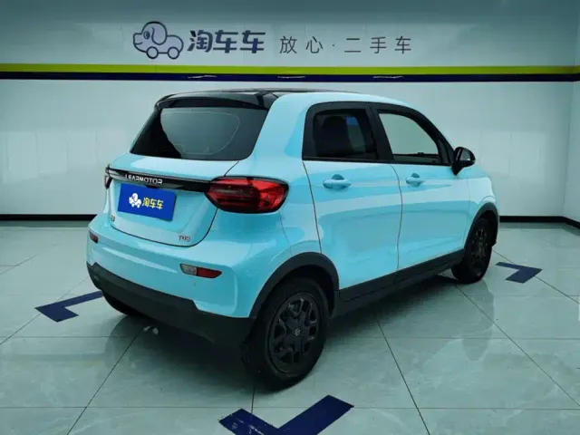 Leapmotor T03 — Фото автомобиля 3