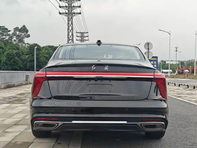 Hongqi H5 — Фото автомобиля 18