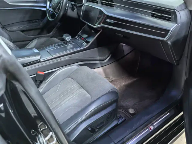 Audi A7L — Фото автомобиля 9