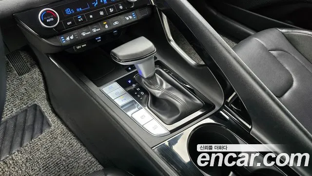 Hyundai AVANTE Новый Avante (CN7) — Фото автомобиля 9