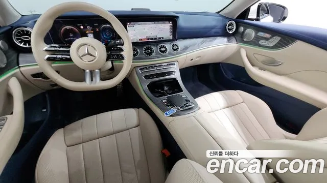 Mercedes-Benz E-Class — Фото автомобиля 7