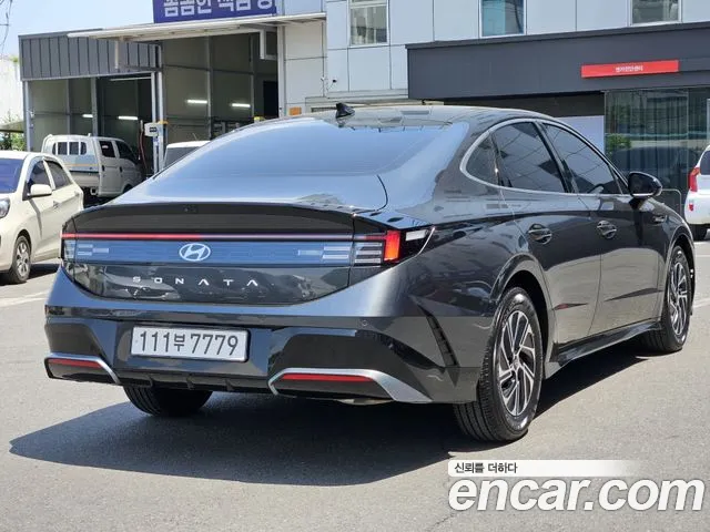 Hyundai Sonata Premium — Фото автомобиля 4