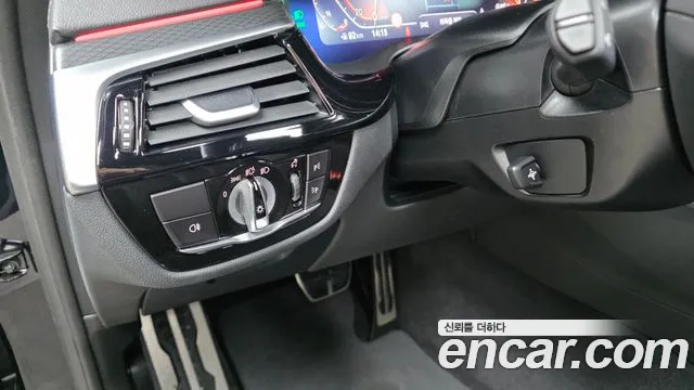 BMW 5 Series G30 — Фото автомобиля 26