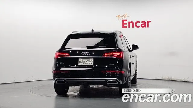Audi Q5 45 TFSI quattro — Фото автомобиля 4