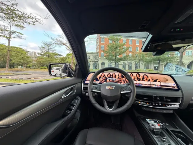 Cadillac CT5 — Фото автомобиля 13
