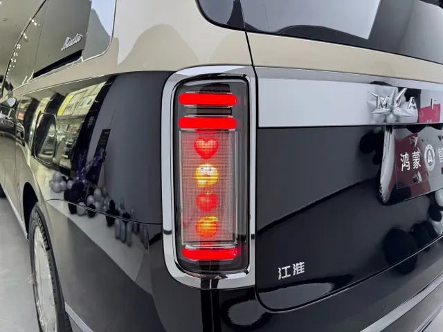 Maextro Zunjie V800 — Фото автомобиля 4