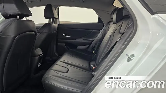 Hyundai Avante — Фото автомобиля 18