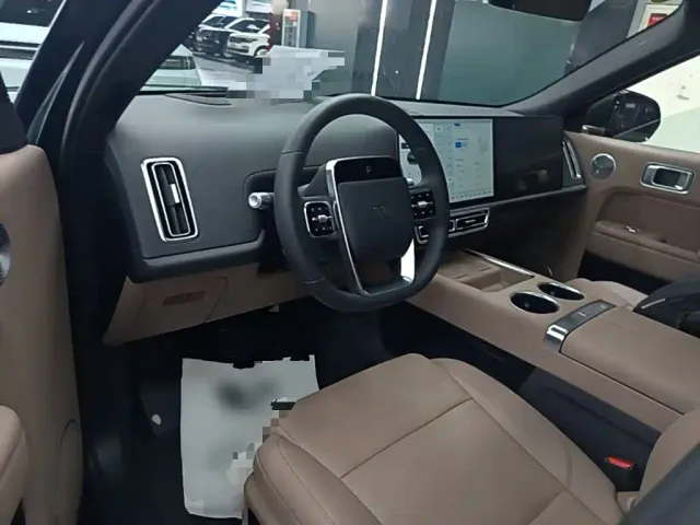 Li Auto L9 — Фото автомобиля 9