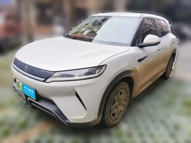 Фотография автомобиля — BYD Yuan UP