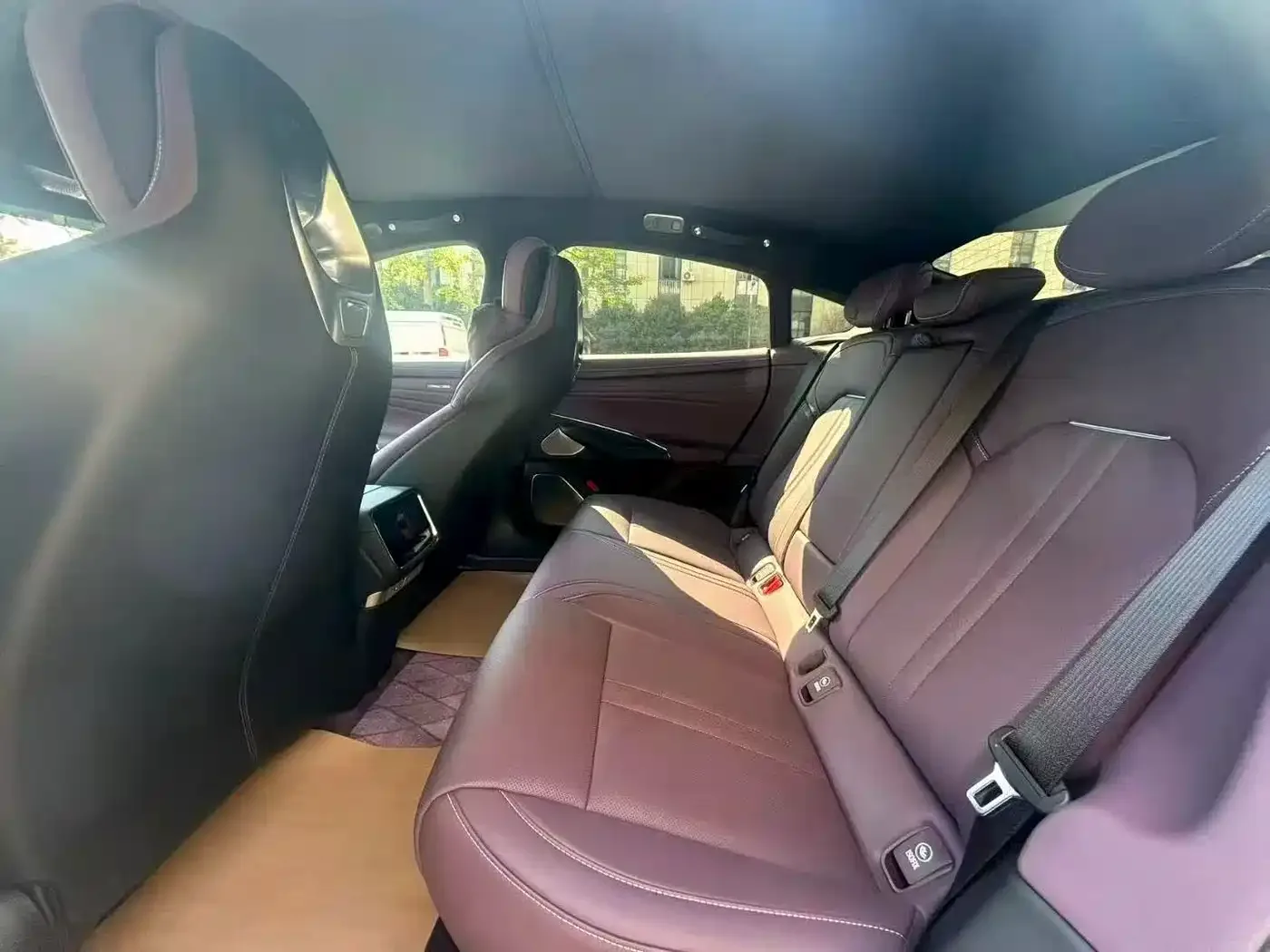 Xiaomi Auto Xiaomi SU7 2026 Rear-Wheel Drive Edition — Фото автомобиля 6