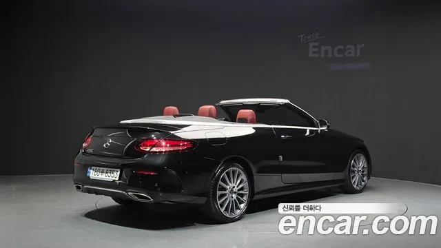 Mercedes-Benz C-Class — Фото автомобиля 2