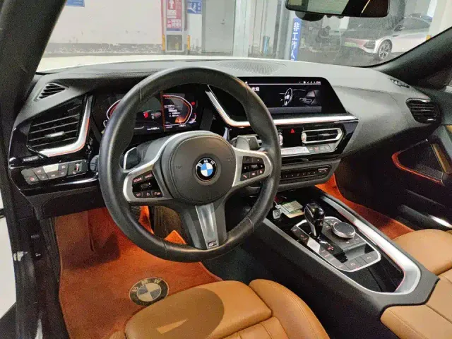 BMW Z4 — Фото автомобиля 4