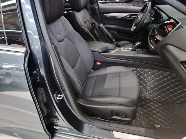Cadillac CT5 — Фото автомобиля 24