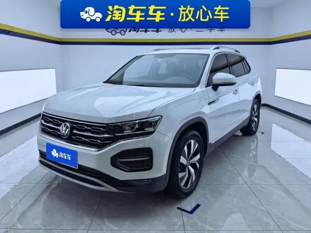 Фотография автомобиля — Volkswagen Tayron