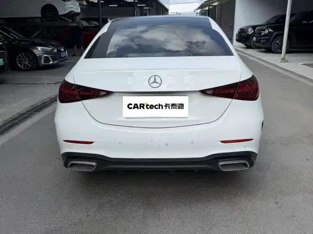 Mercedes-Benz C-Class — Фото автомобиля 9