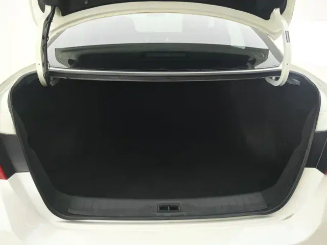 Nissan Sylphy — Фото автомобиля 4