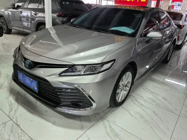Фотография автомобиля — Toyota Camry