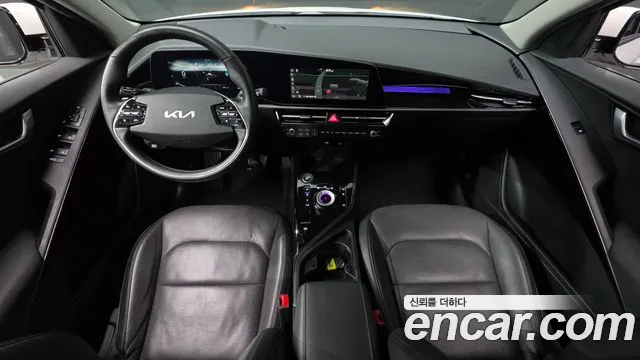 Kia Niro — Фото автомобиля 10