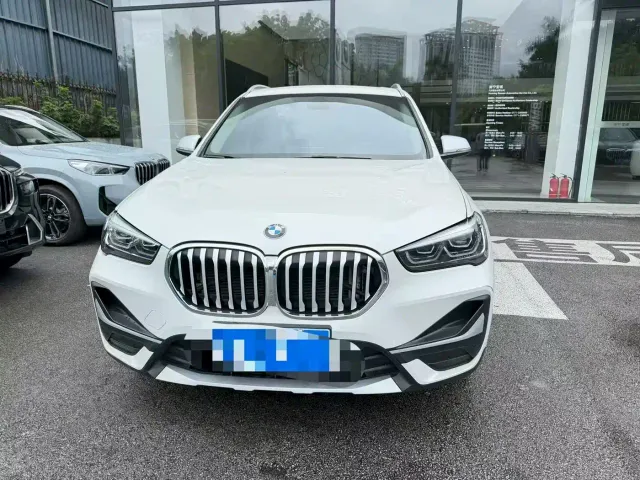 BMW X1 — Фото автомобиля 2
