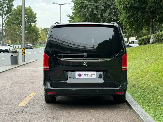 Mercedes-Benz V-Class — Фото автомобиля 5