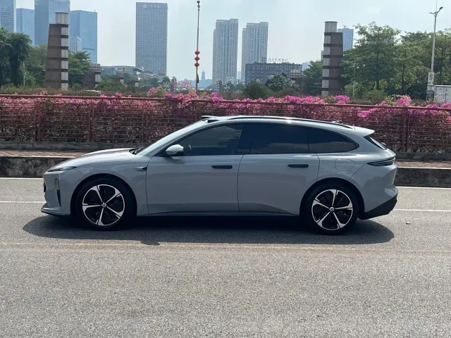 Nio ET5 Touring — Фото автомобиля 21