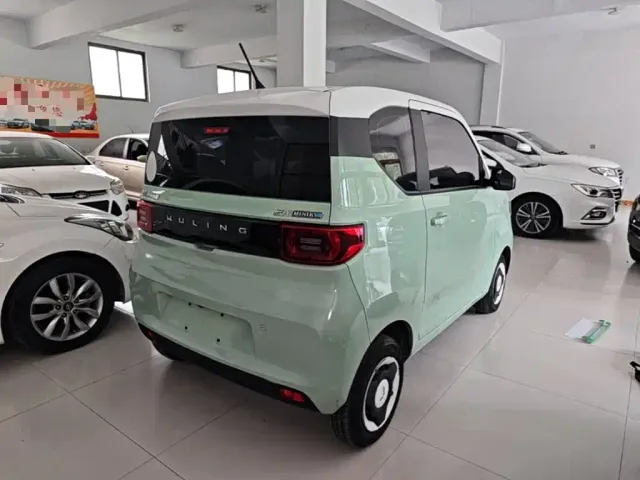 Wuling Hongguang Mini EV — Фото автомобиля 6