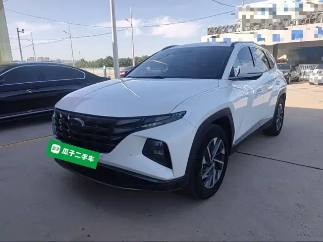 Фотография автомобиля — Hyundai Tucson