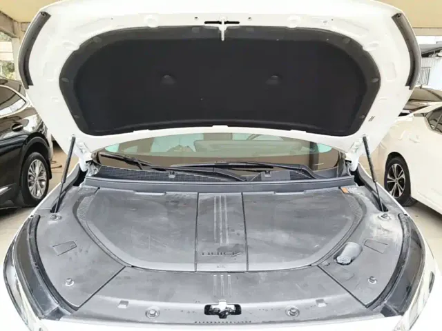 Buick E5 — Фото автомобиля 19