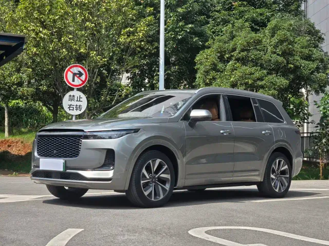 Фотография автомобиля — Li Auto ONE