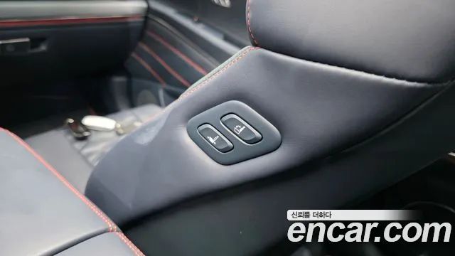 Genesis GV80 — Фото автомобиля 28