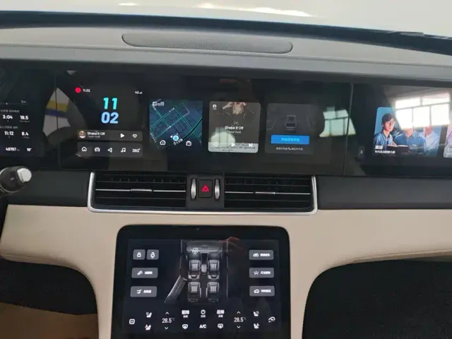 Li Auto ONE — Фото автомобиля 13