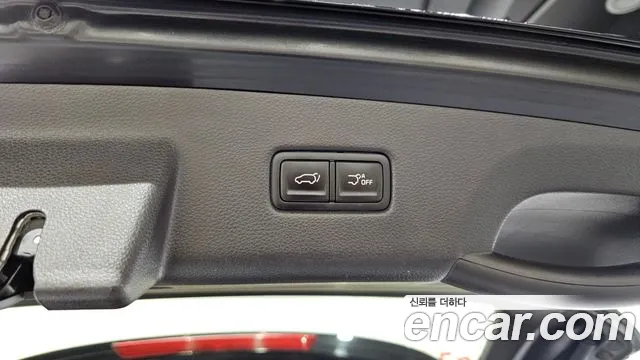 Kia Canival — Фото автомобиля 16