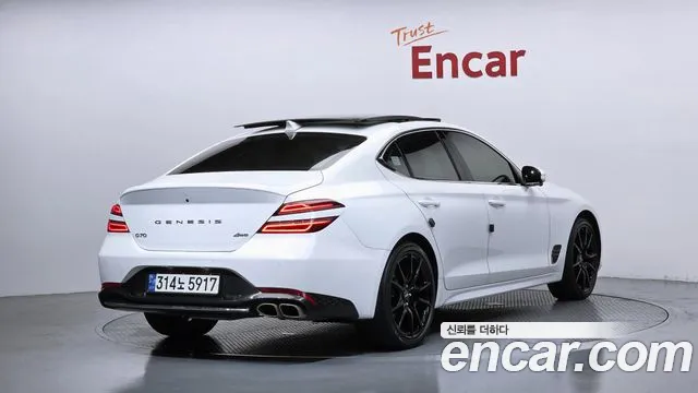 Genesis G70 — Фото автомобиля 2