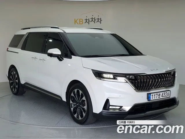 Фотография автомобиля — Kia Carnival Generation 4