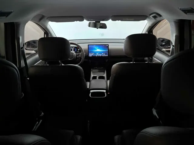 Wuling Starlight 730 — Фото автомобиля 6