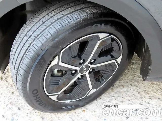 Kia Niro The All New — Фото автомобиля 18
