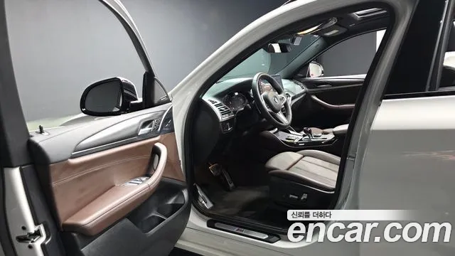 BMW X4 xDrive20i M Sport Pro — Фото автомобиля 9