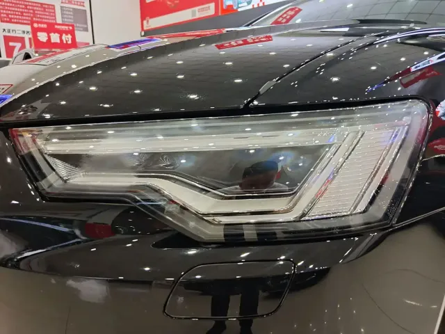 Audi A6L — Фото автомобиля 11