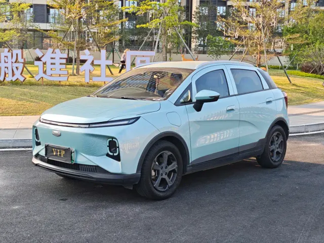 Фотография автомобиля — Geely Geometry E Firefly