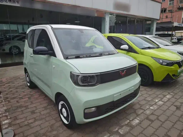 Wuling Hongguang Mini EV — Фото автомобиля 3