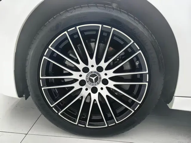 Mercedes-Benz C-Class — Фото автомобиля 13
