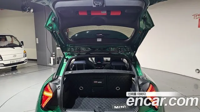 Mini Cooper — Фото автомобиля 17