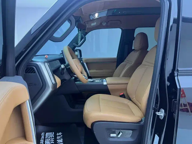 iCAR V27 — Фото автомобиля 14