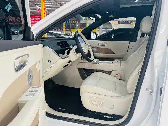 Toyota BoZhi 3X — Фото автомобиля 7