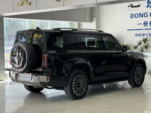 Haval Great Wall H10 — Фото автомобиля 15