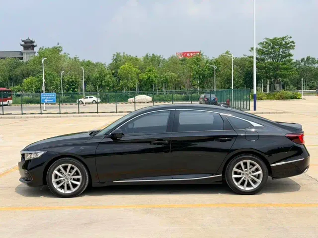 Honda Accord 2022 260TURBO Luxury Edition — Фото автомобиля 8