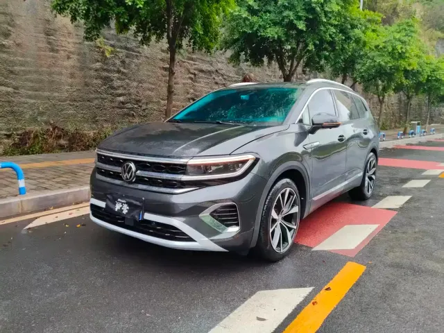 Фотография автомобиля — Volkswagen Talagon